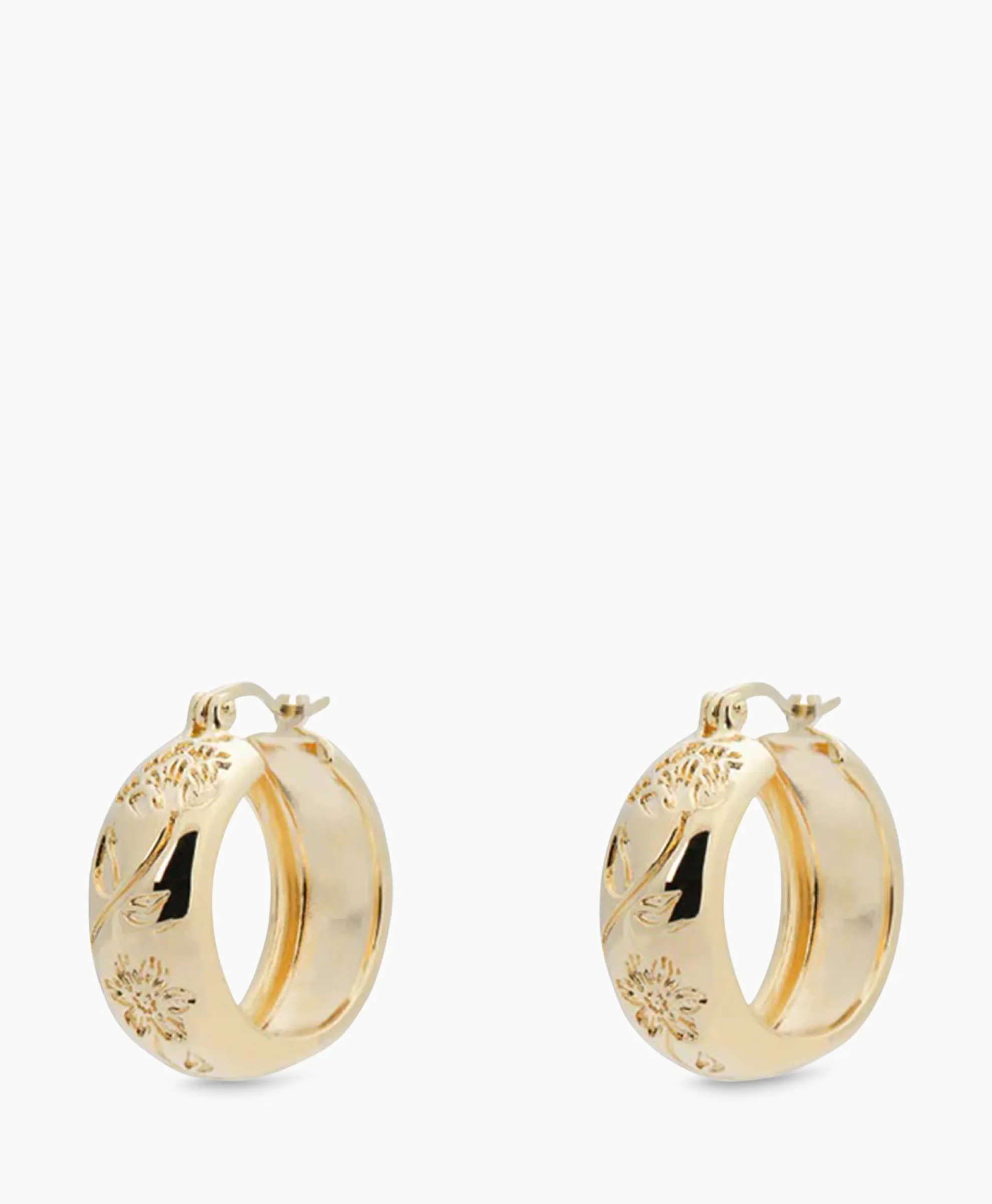 Anna+Nina Oorbellen Flower Garland Stamped Hoop Earrings Bra Goud