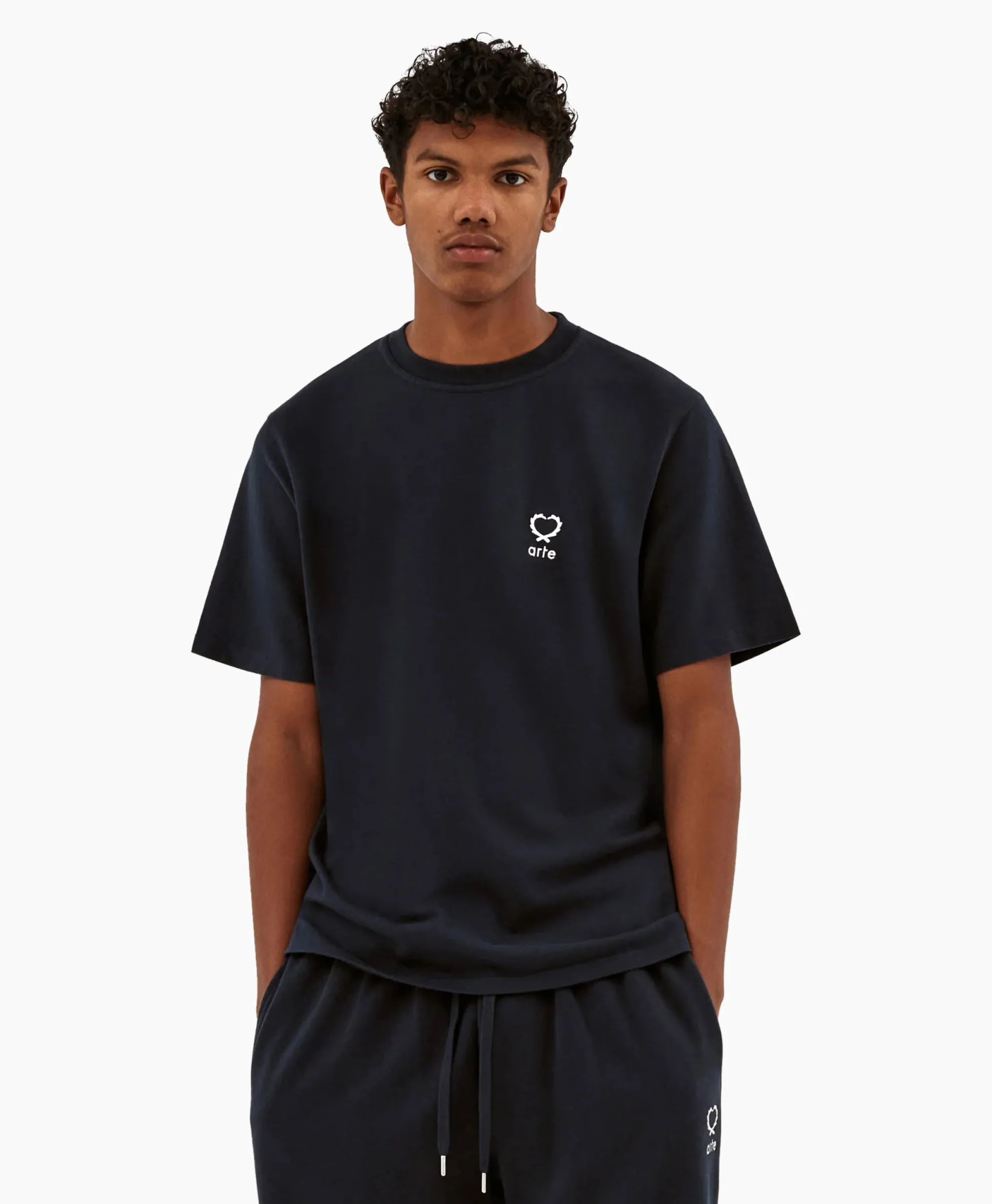 Arte Antwerp T-Shirt Korte Mouw Hearts Leaves Arte Logo Chest Donker Blauw