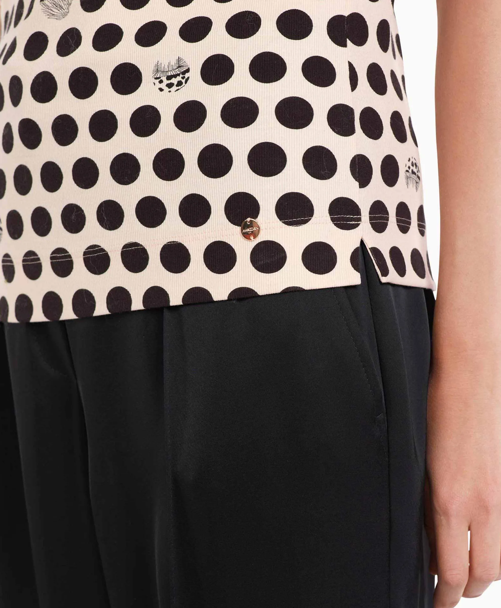 Marccain Collectie T-Shirt Vc 48.45 J08 Zwart